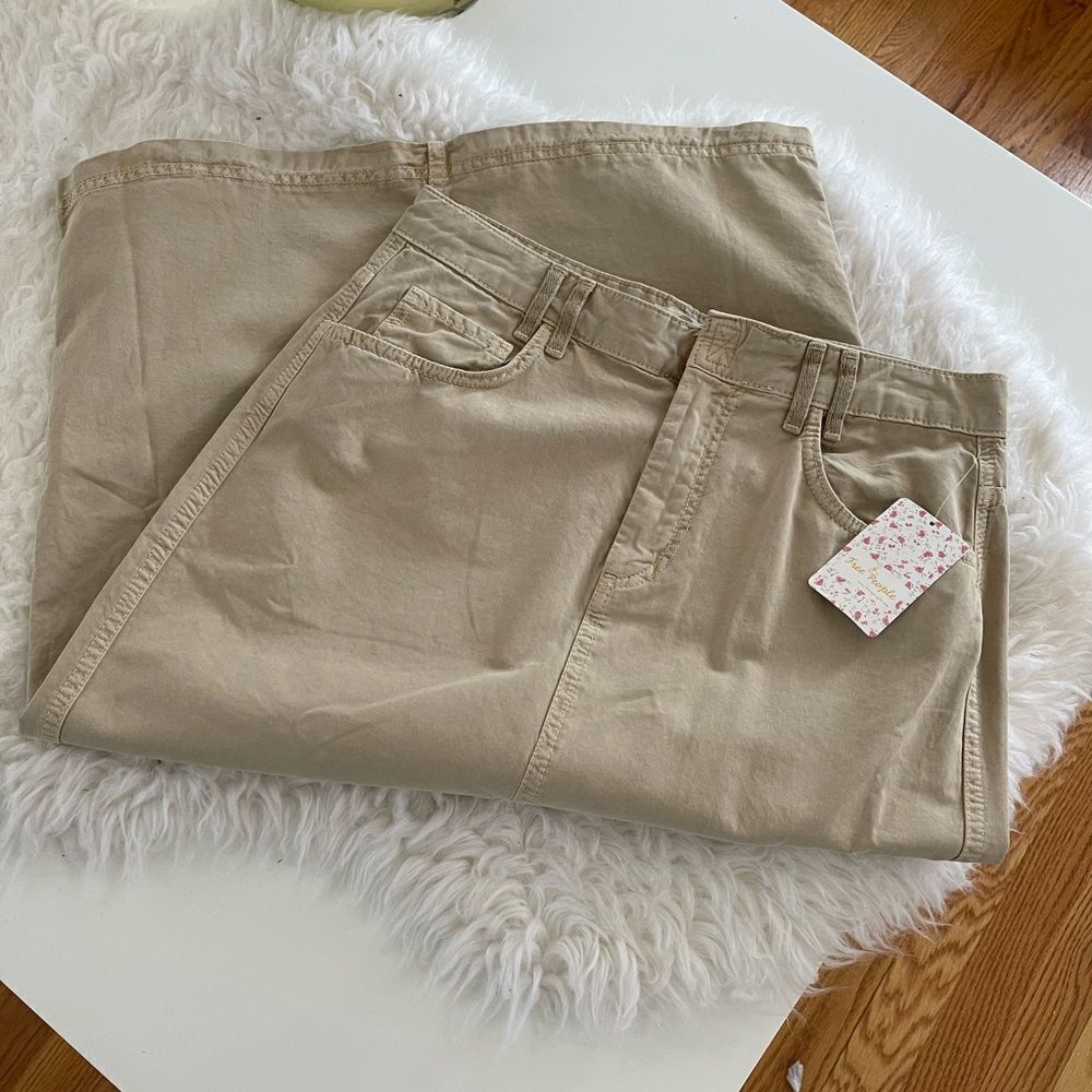 NWT. Free People Sand Scout cargo Midi Skirt